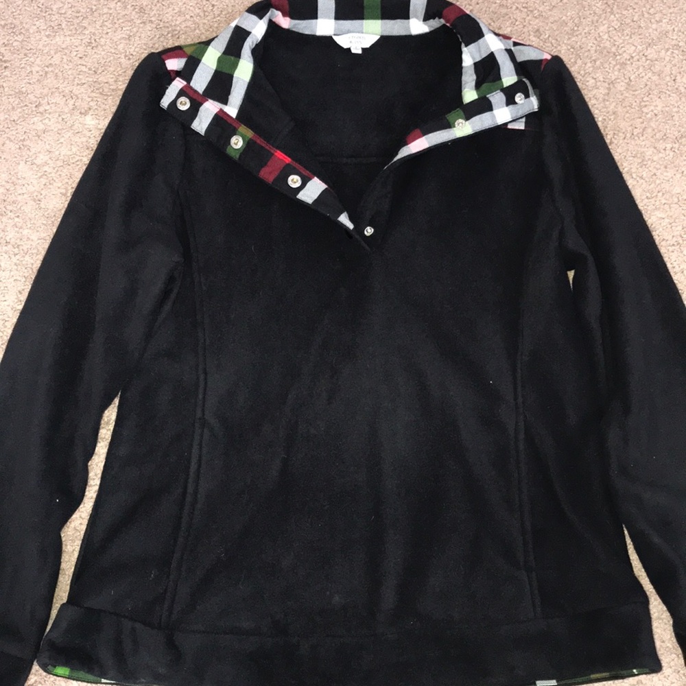 Crown and Ivy pullover